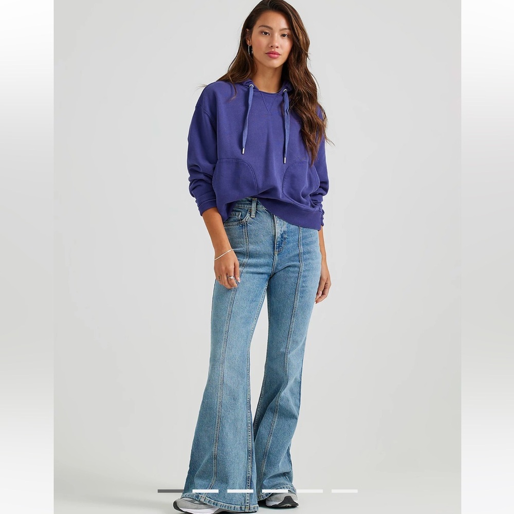 NWT Lee High Rise Flare Bell Bottom 70s Style Jeans 30 Fits 8-10